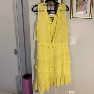 Yellow Three Floor dress like new